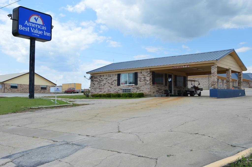 Americas Best Value Inn Gainesville Tx Exterior foto